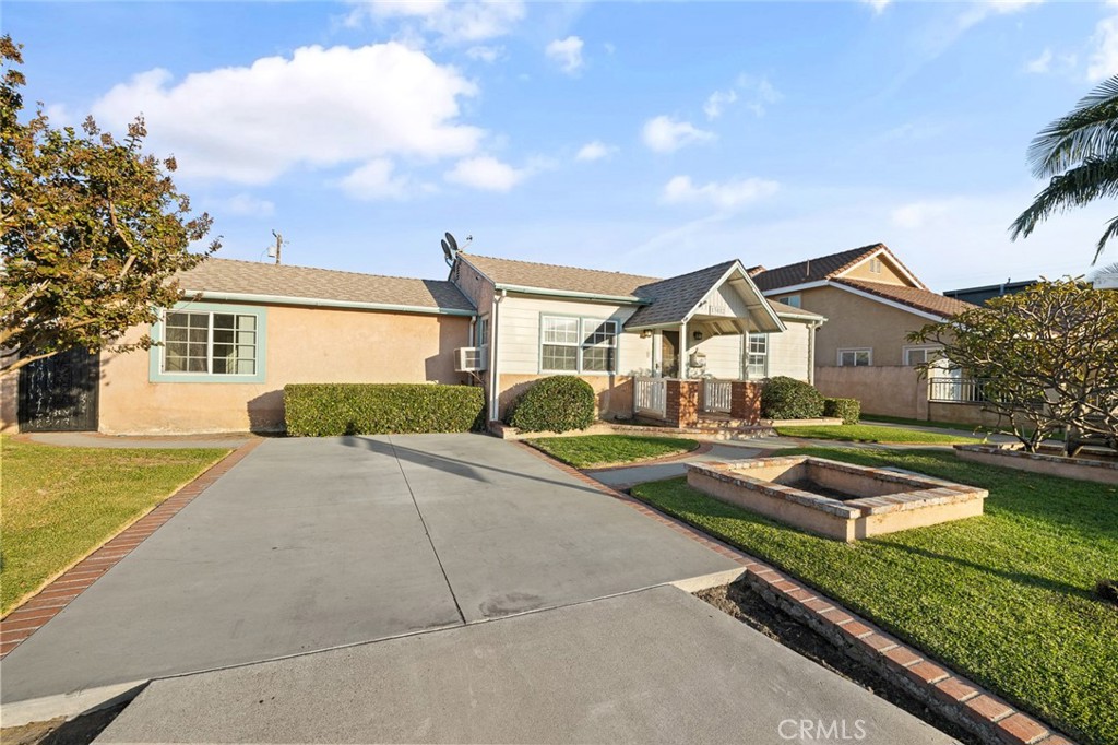 Welcome to 13082 Monroe St! - 13082 Monroe, Garden Grove CA 92844 - photo 1