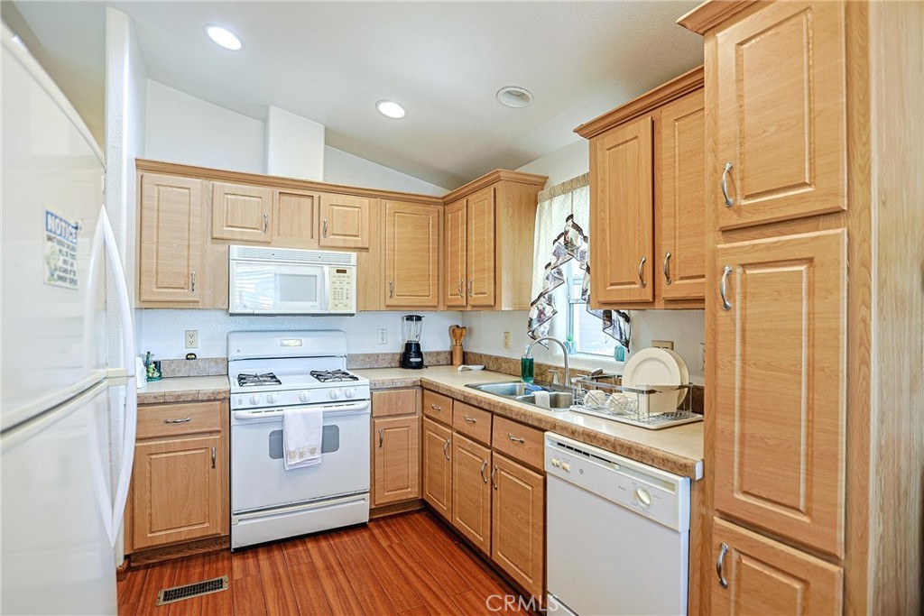 13102 Partridge 11, Garden Grove CA 92843 - photo 13