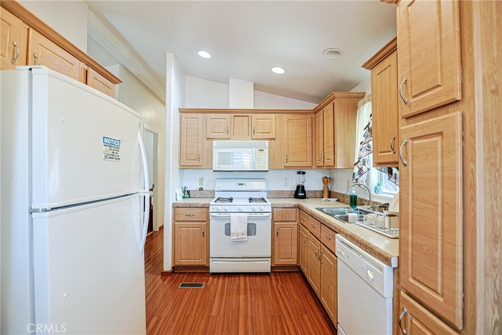13102 Partridge 11, Garden Grove CA 92843 - photo 14