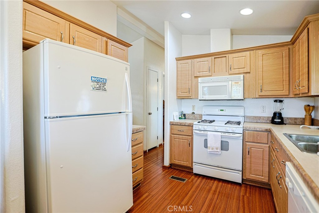 13102 Partridge 11, Garden Grove CA 92843 - photo 15