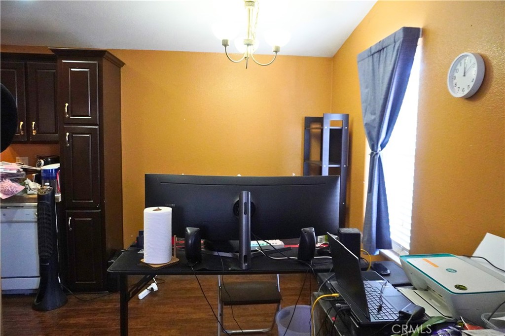 Dining Room. - 13102 Partridge Space 13, Garden Grove CA 92843 - photo 4
