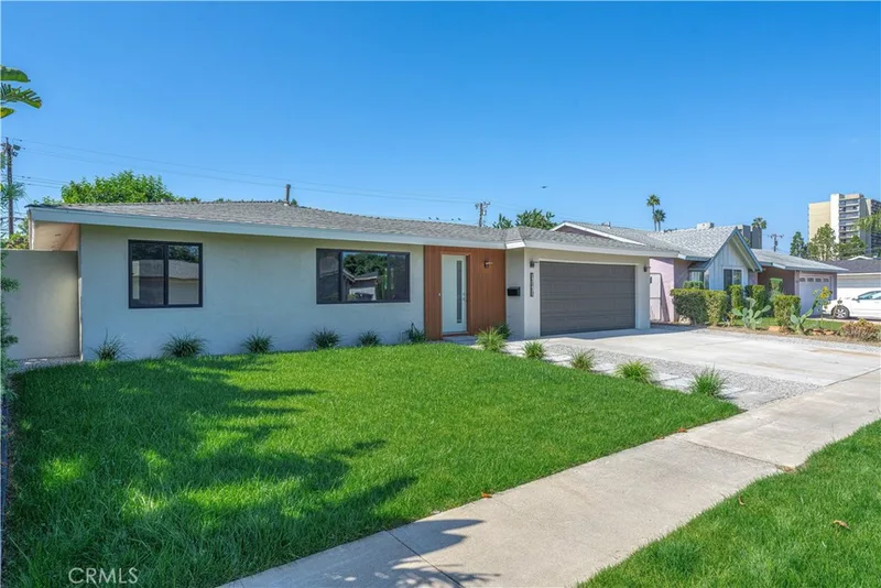 13131 Siemon Avenue, Garden Grove, CA 92843