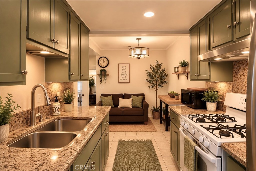 13177 Wilson Street, Garden Grove CA 92844 - photo 7