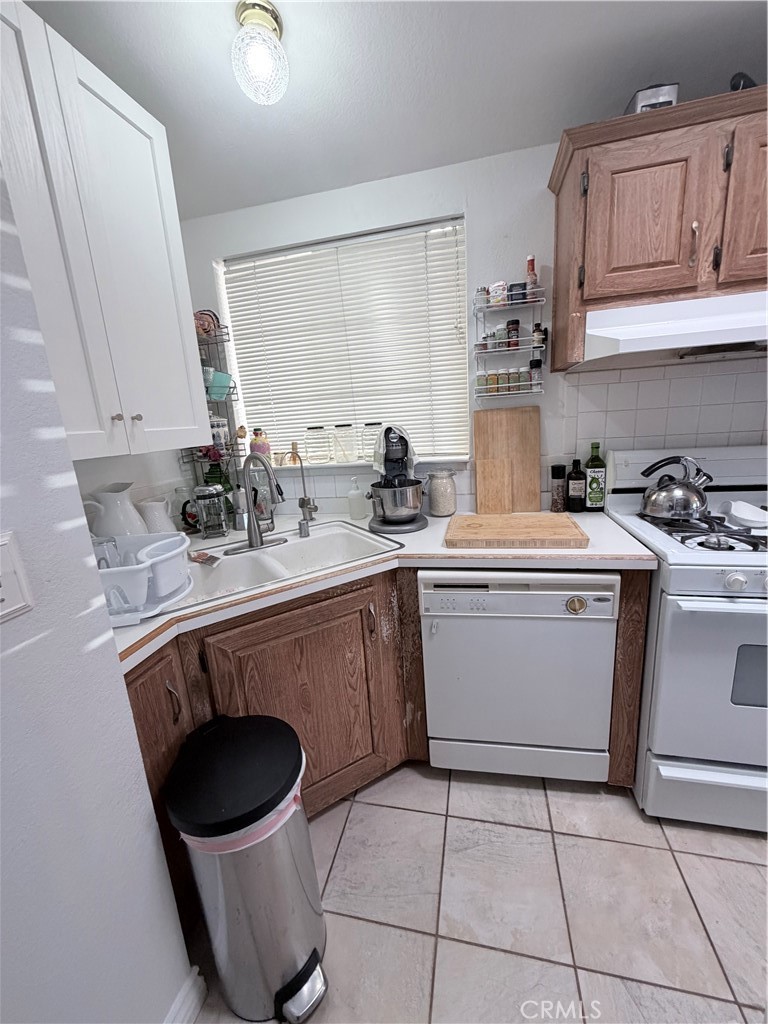 13181 222 Lampson, Garden Grove CA 92840 - photo 7
