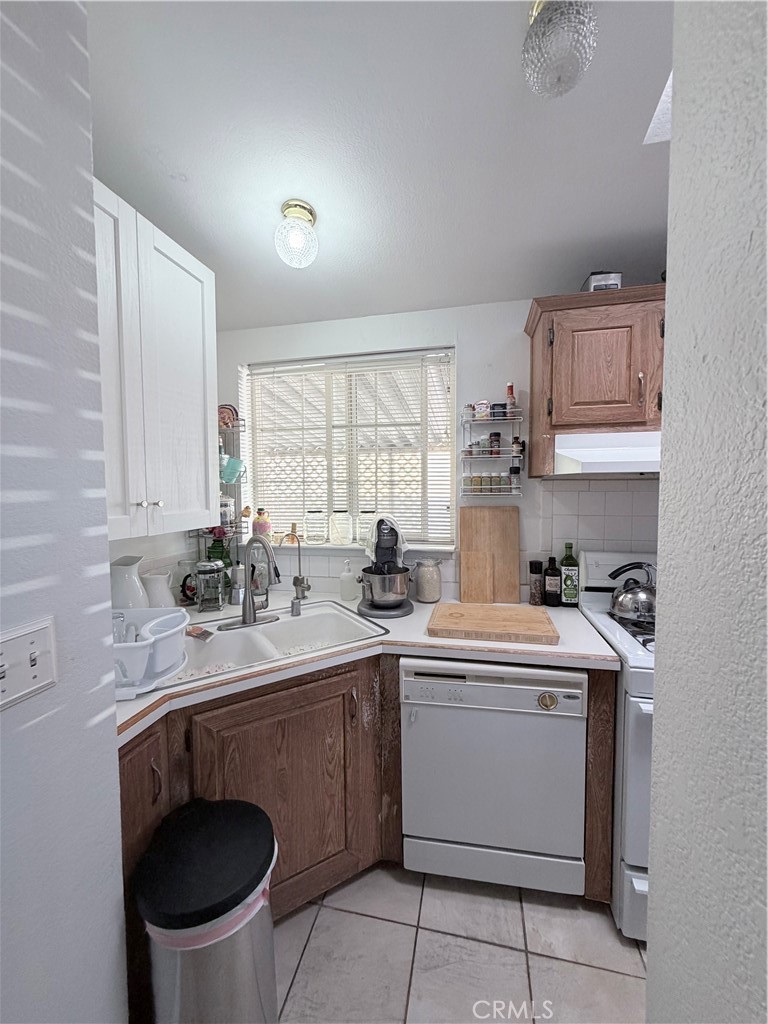 13181 222 Lampson, Garden Grove CA 92840 - photo 8
