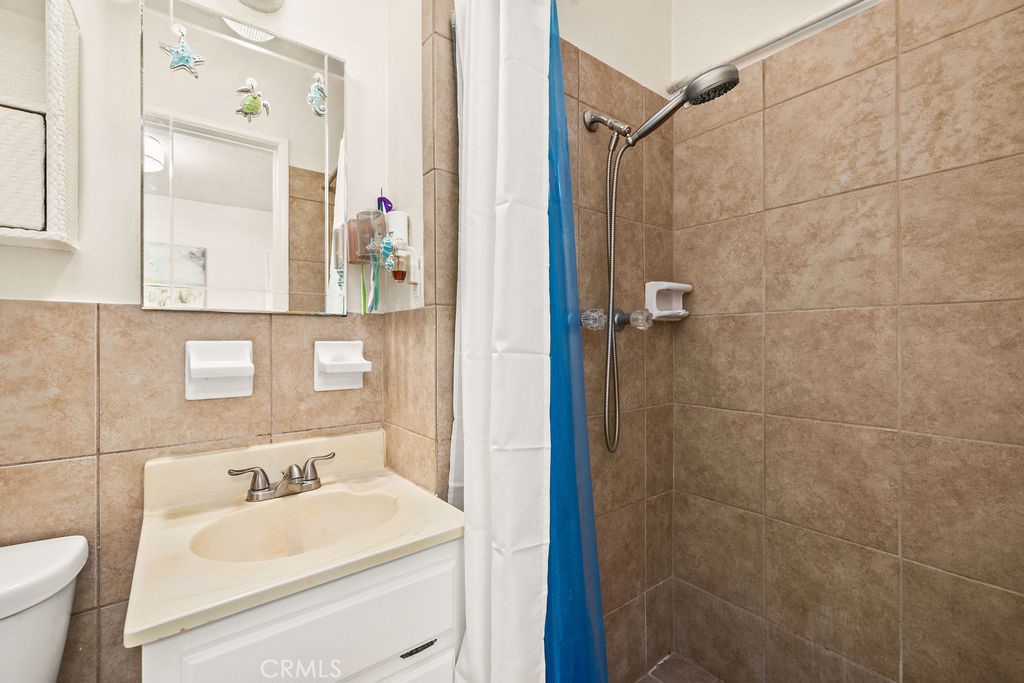 Bathroom 2 - 13191 Lewis, Garden Grove CA 92843 - photo 29