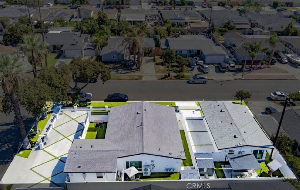 3 Units exterior - 13392 Laramore, Garden Grove CA 92843 - photo 2