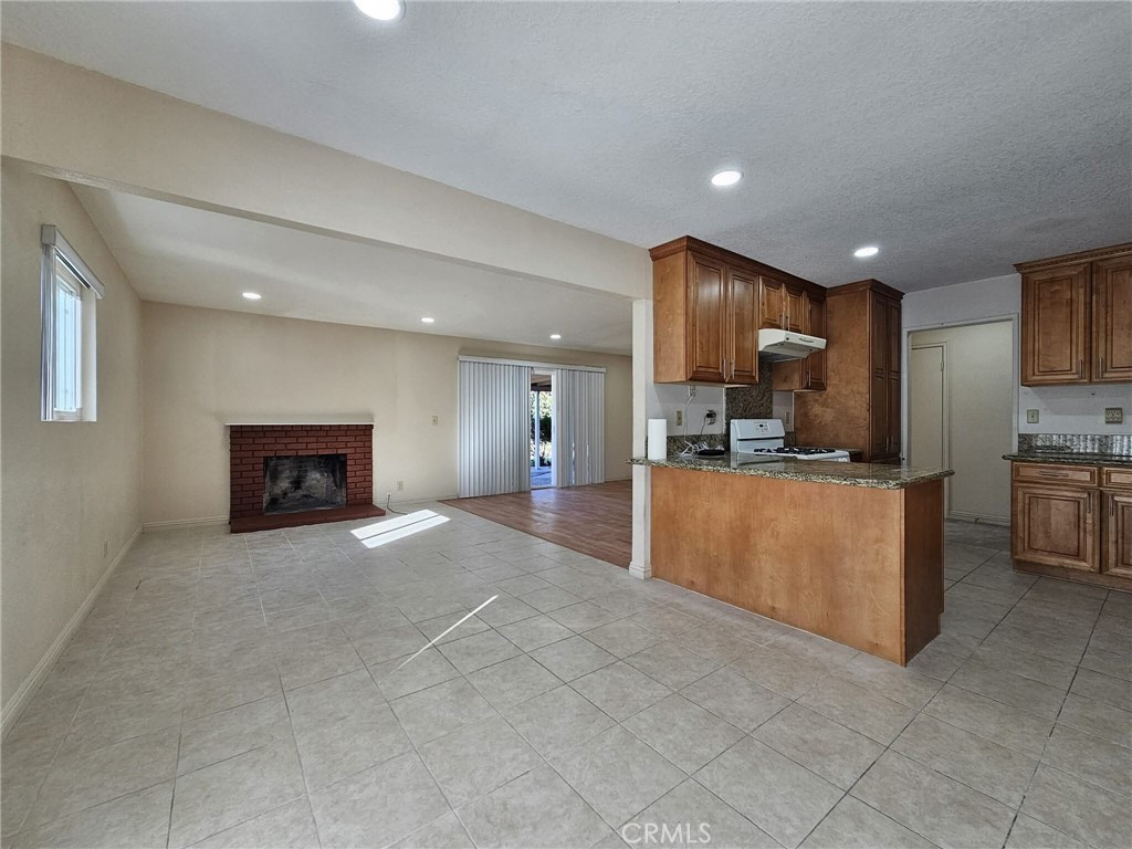 13621 Malibu, Garden Grove CA 92843 - photo 1