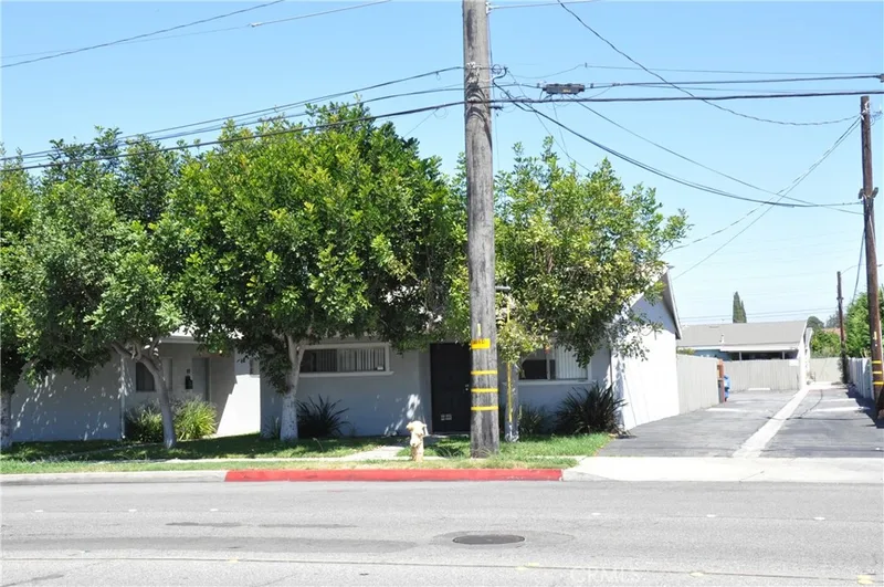 13782 Newland Street, Garden Grove, CA 92844