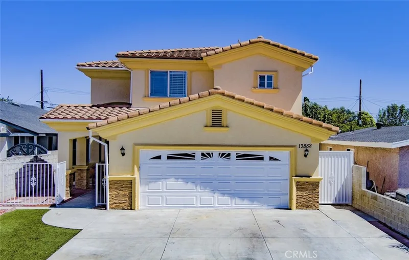 13882 La Bonita, Garden Grove, CA 92843