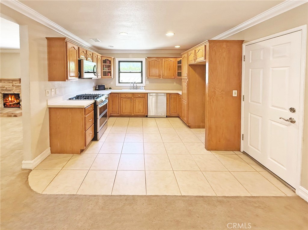 6041 Santa Barbara Avenue, Garden Grove CA 92845 - photo 7