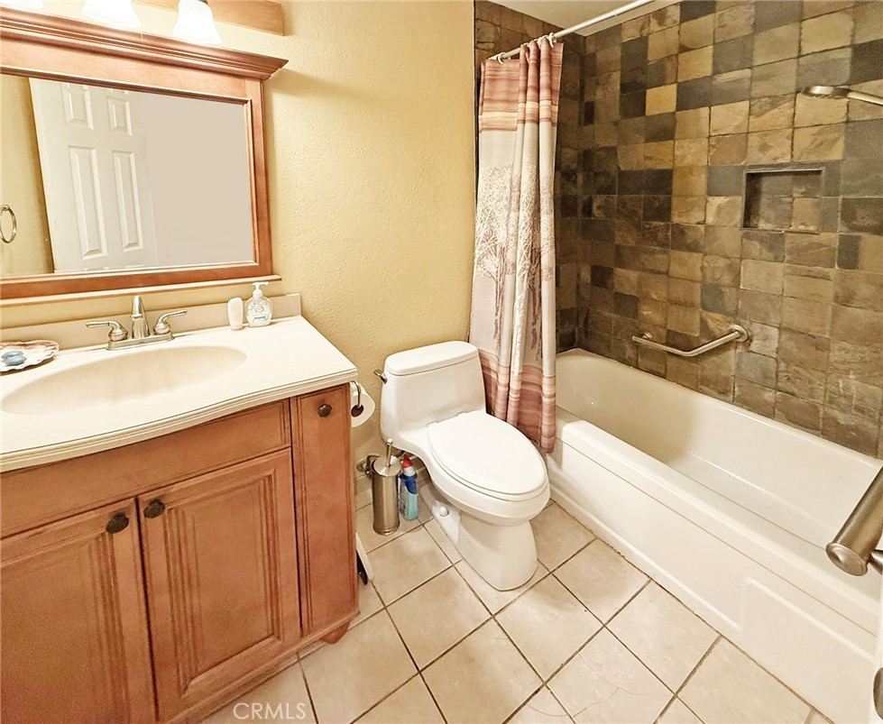 6041 Santa Barbara Avenue, Garden Grove CA 92845 - photo 33