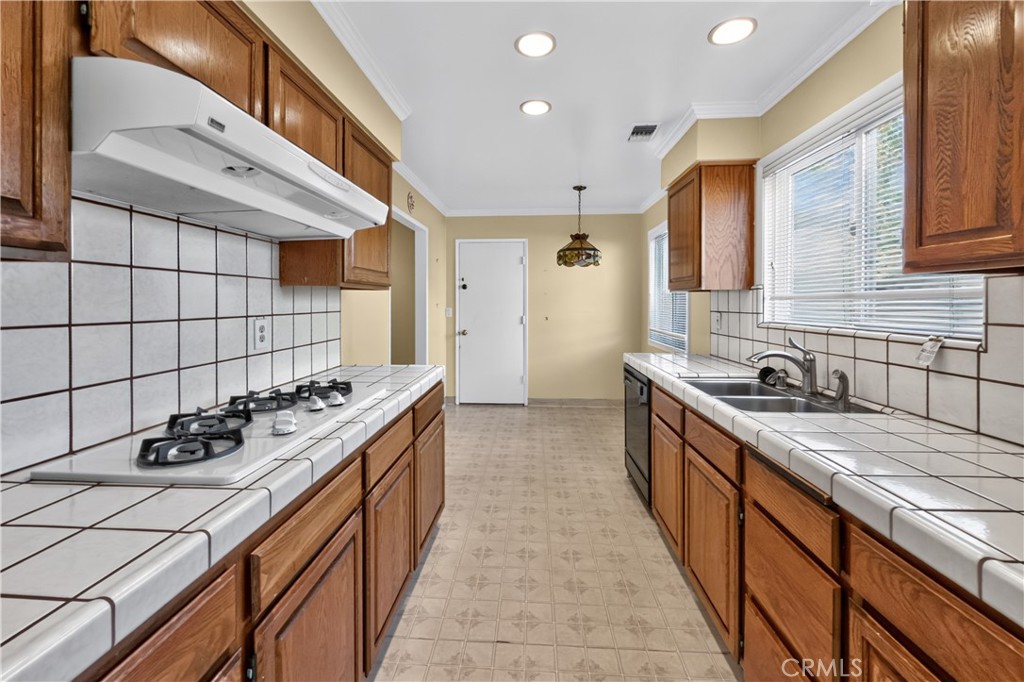 6652 Killarney, Garden Grove CA 92845 - photo 17