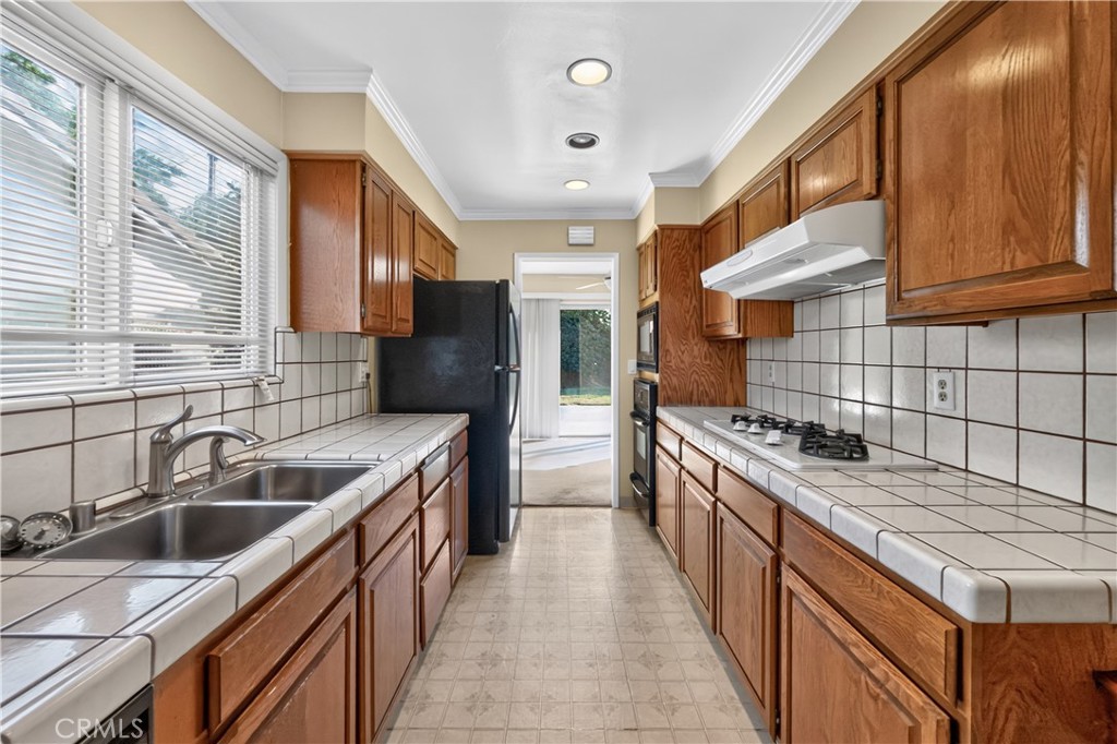 6652 Killarney, Garden Grove CA 92845 - photo 18