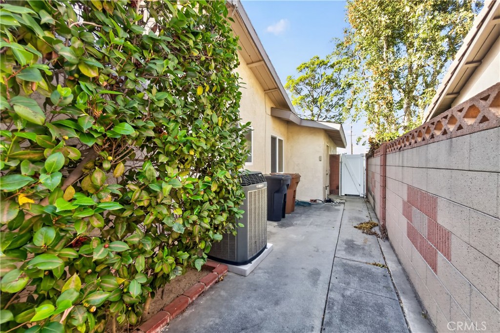 6652 Killarney, Garden Grove CA 92845 - photo 35