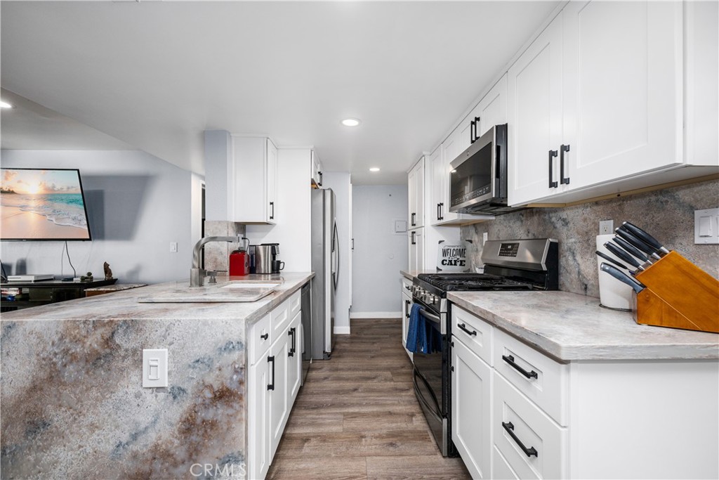 Kitchen - 6971 Knollcrest #48 48, Garden Grove CA 92845 - photo 16