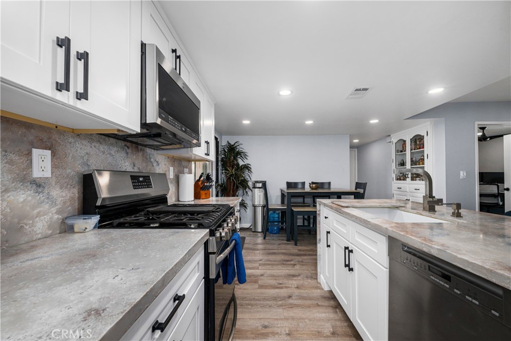 Kitchen - 6971 Knollcrest #48 48, Garden Grove CA 92845 - photo 21