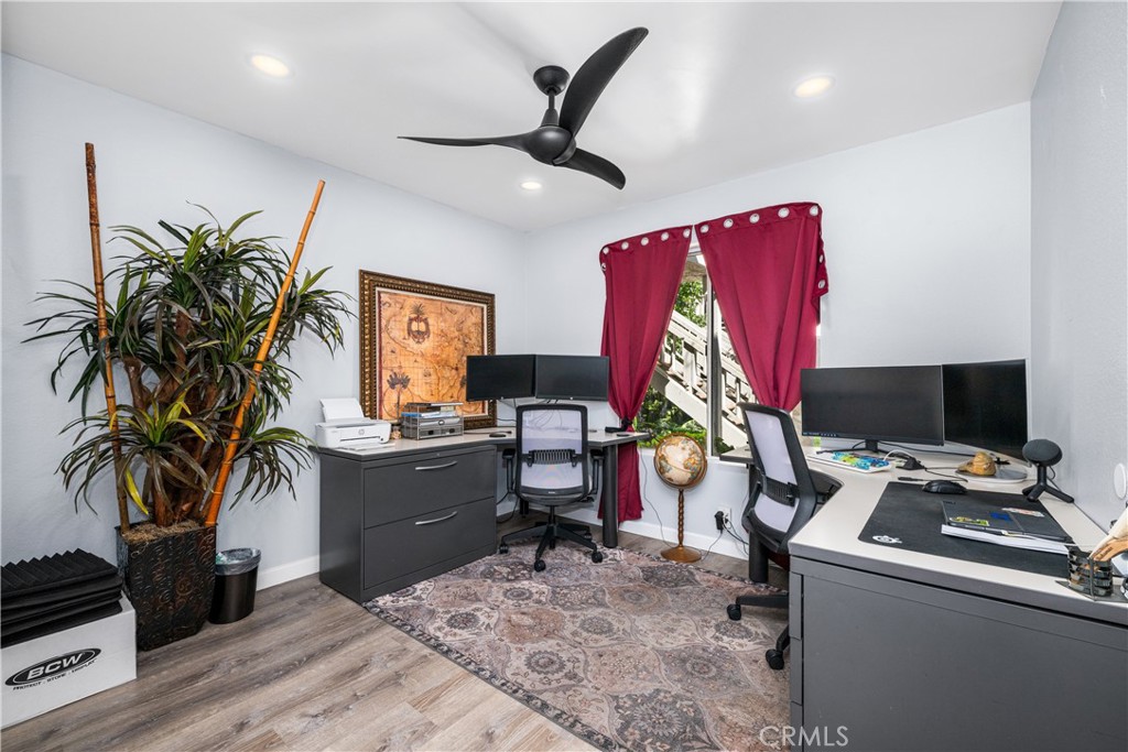 Bedroom used as office, window on fromt of condo - 6971 Knollcrest #48 48, Garden Grove CA 92845 - photo 29