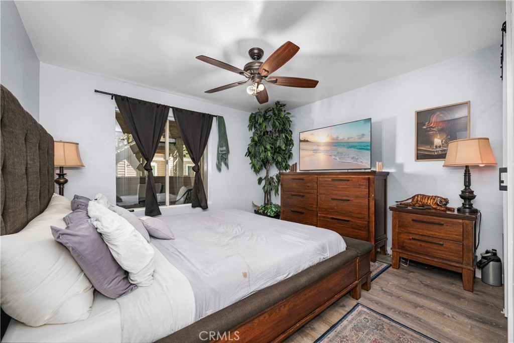 Bedroom with 2nd bath - 6971 Knollcrest #48 48, Garden Grove CA 92845 - photo 36
