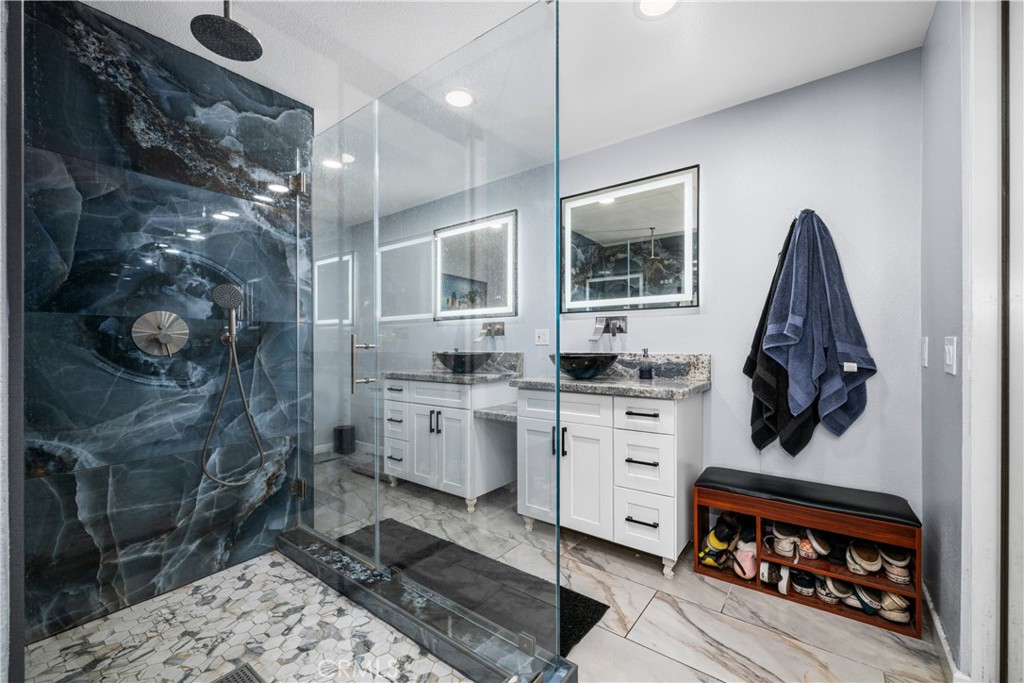 Primary shower and custome sinks and cabinets - 6971 Knollcrest #48 48, Garden Grove CA 92845 - photo 45
