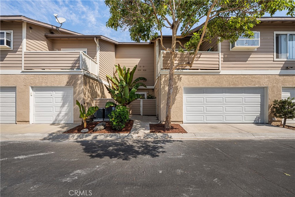 Better picture of Plants - 6971 Knollcrest #48 48, Garden Grove CA 92845 - photo 56