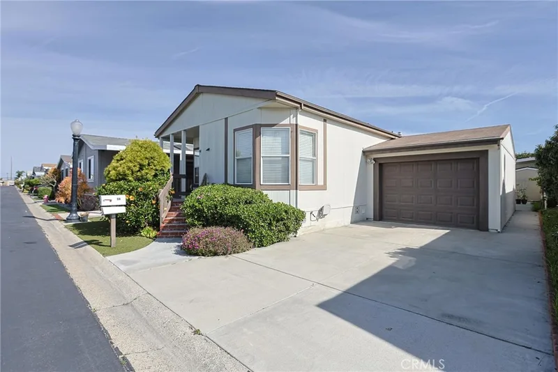 7700 Lampson Avenue 94, Garden Grove, CA 92841