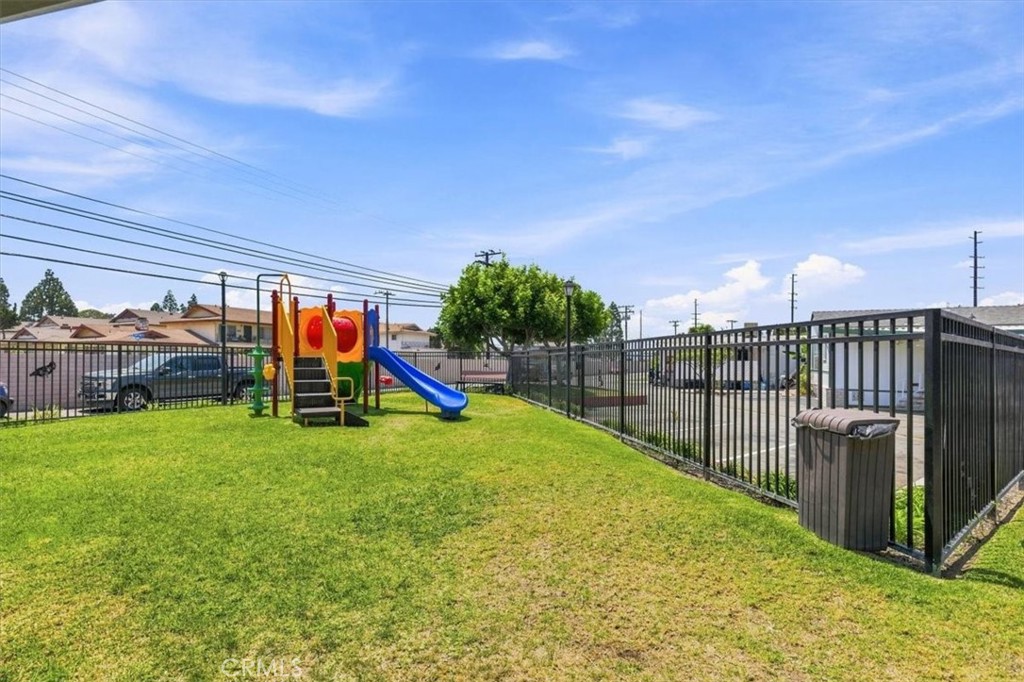 7887 Lampson Ave Avenue 10, Garden Grove CA 92841 - photo 27