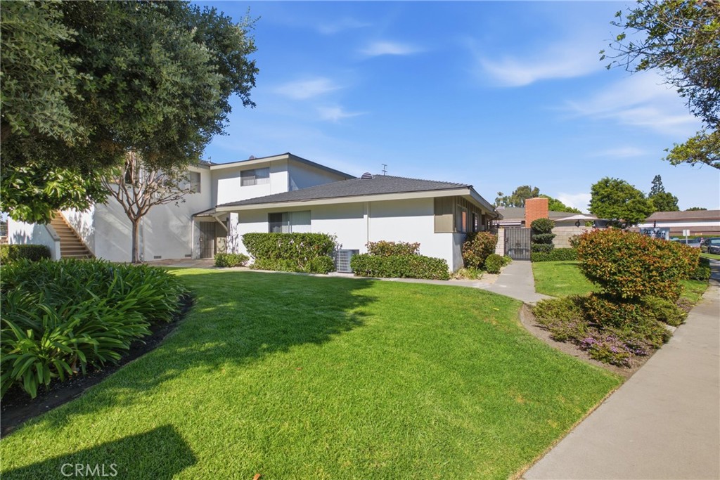 8541 emerson Circle, Garden Grove CA 92844 - photo 1