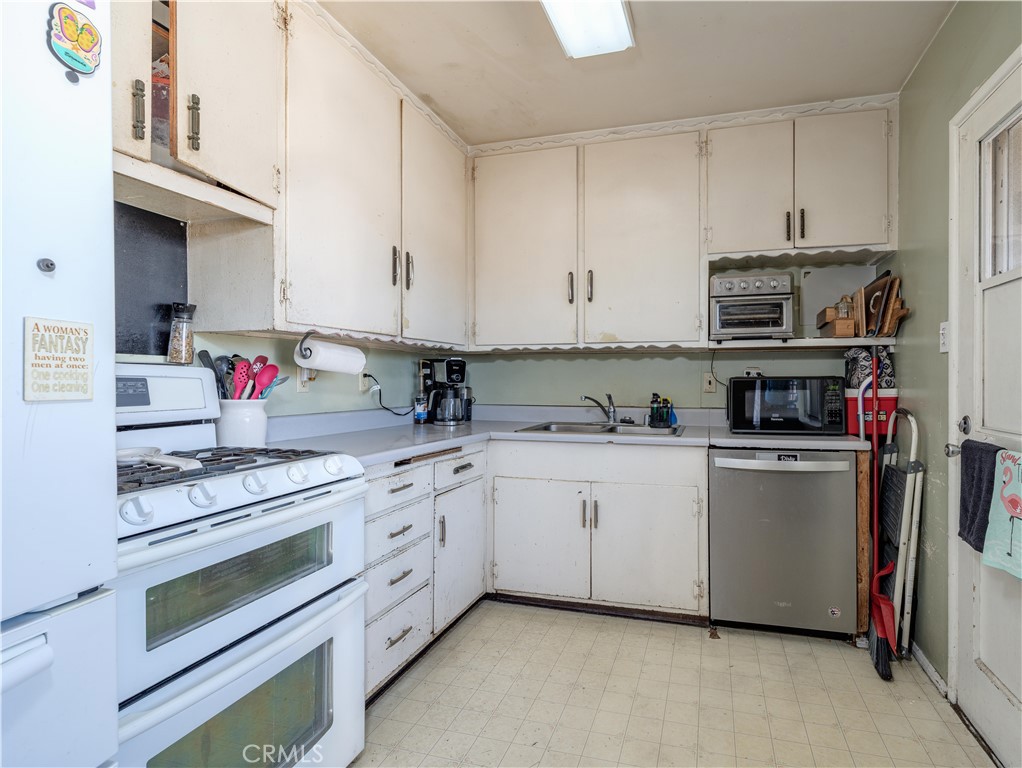 8791 Mac Alpine Road, Garden Grove CA 92841 - photo 8