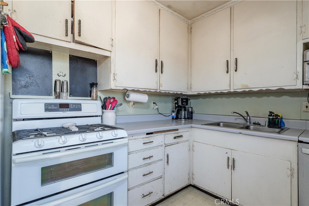 8791 Mac Alpine Road, Garden Grove CA 92841 - photo 9