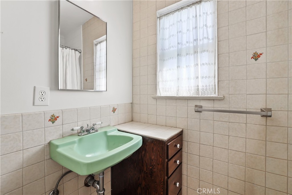 Secondary Bathroom - 9002 Marlene Avenue, Garden Grove CA 92841 - photo 16