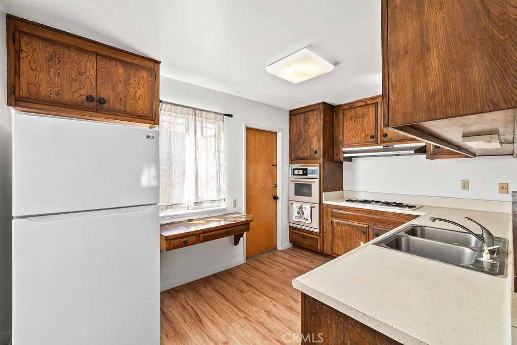 Kitchen - 9652 Mansor Avenue, Garden Grove CA 92844 - photo 16