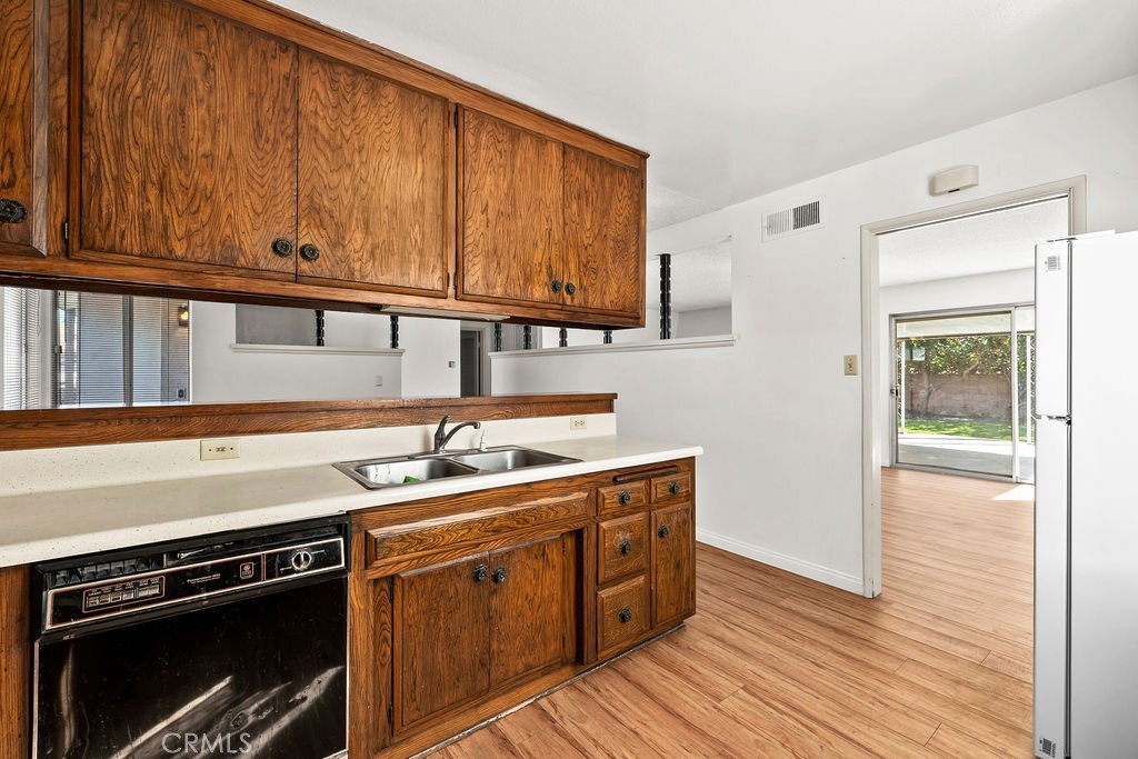 Kitchen - 9652 Mansor Avenue, Garden Grove CA 92844 - photo 20