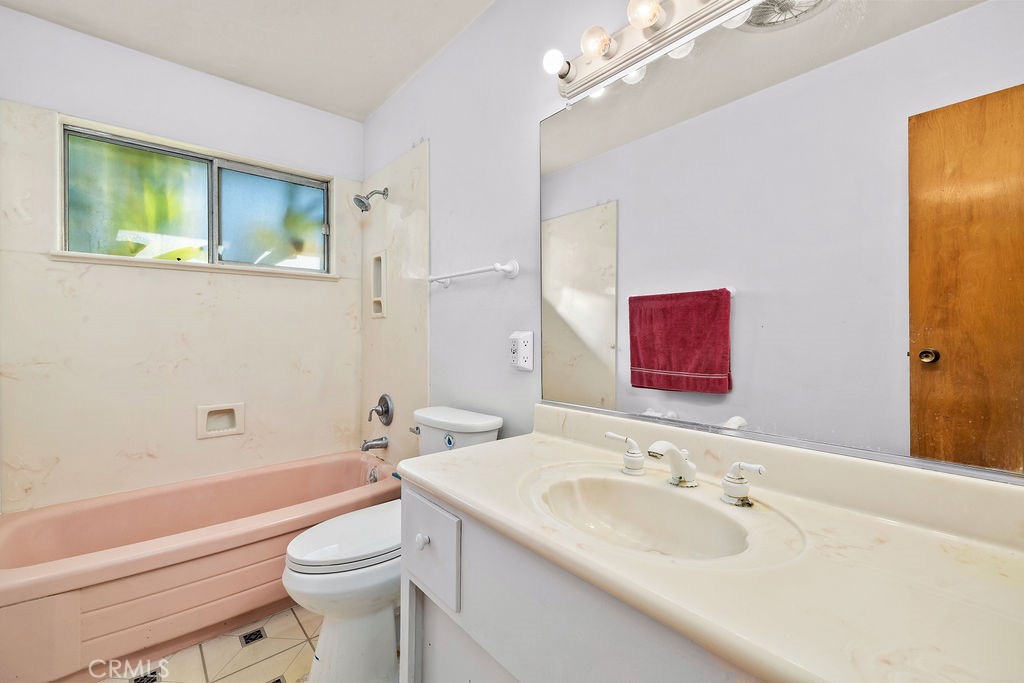 Hallbath - 9652 Mansor Avenue, Garden Grove CA 92844 - photo 35