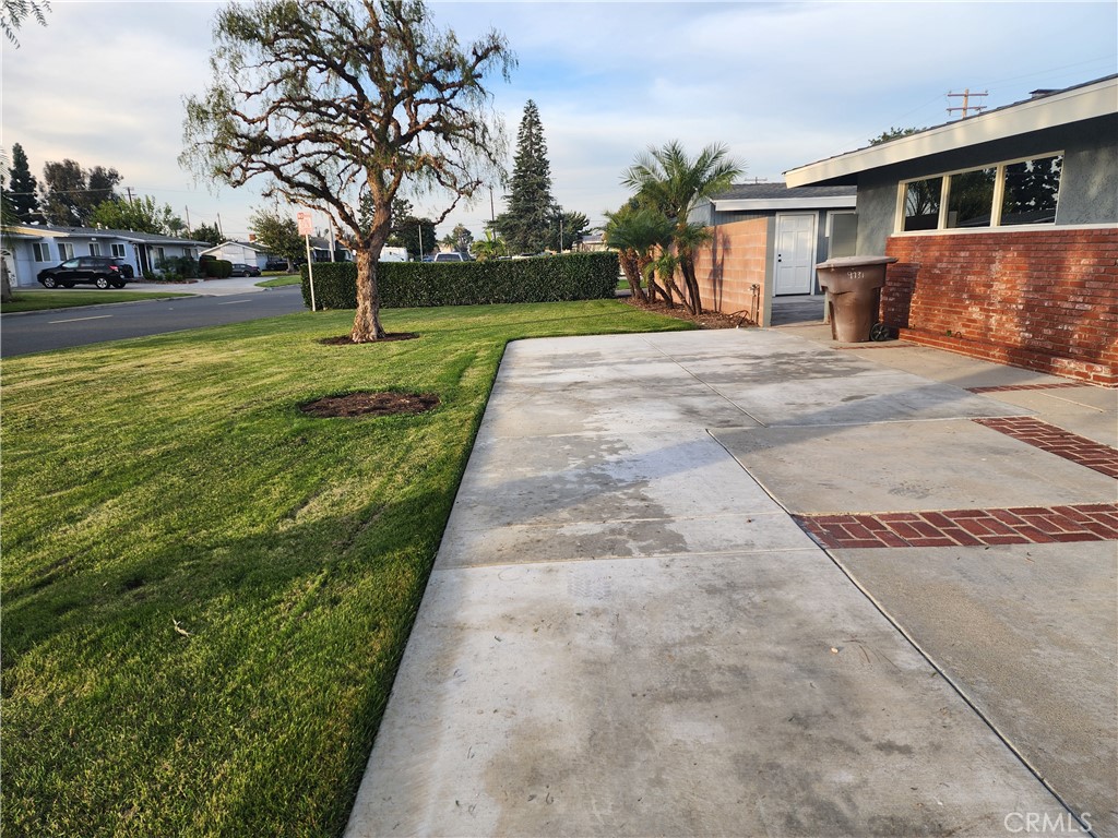 White vinyl gate with key-pad has been installed. - 9731 Joyzelle #B, Garden Grove CA 92841 - photo 1