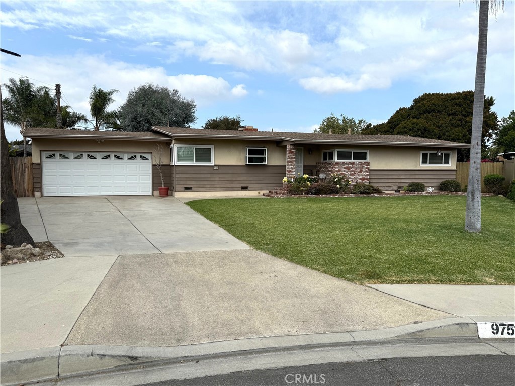 4Bedroom 2Bath Garden Grove Home - 9751 Oma, Garden Grove CA 92841 - photo 1