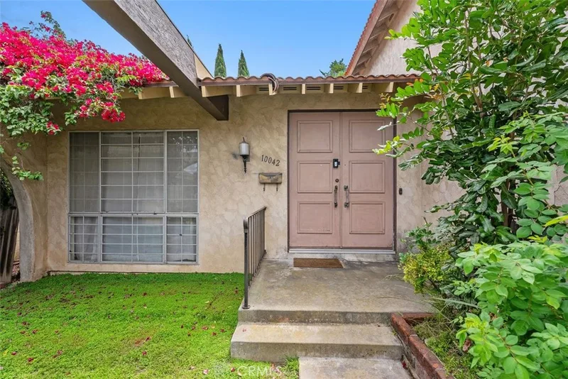 10042 Sprit Circle, Huntington Beach, CA 92646