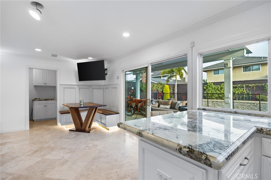 10062 Cynthia, Huntington Beach CA 92646 - photo 11