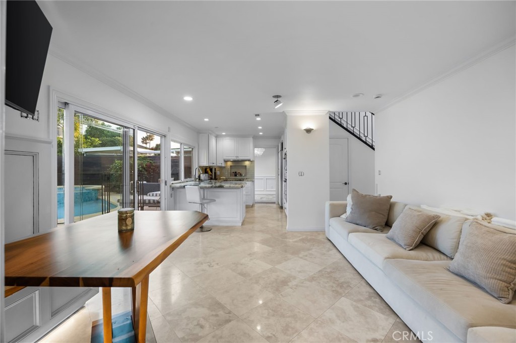 10062 Cynthia, Huntington Beach CA 92646 - photo 12