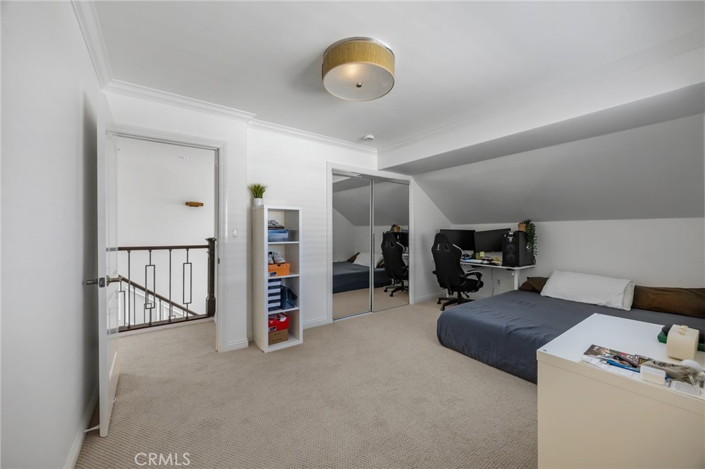 10062 Cynthia, Huntington Beach CA 92646 - photo 24