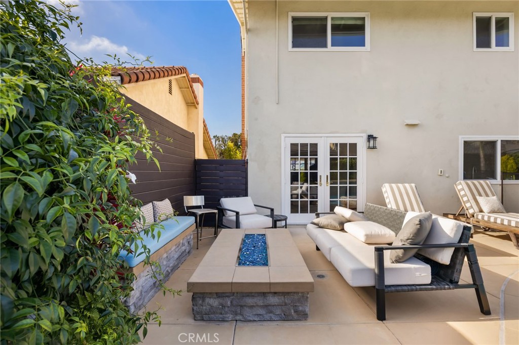 10062 Cynthia, Huntington Beach CA 92646 - photo 32