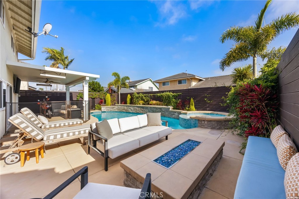 10062 Cynthia, Huntington Beach CA 92646 - photo 35