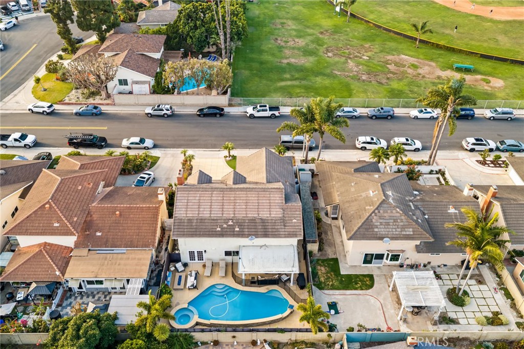 10062 Cynthia, Huntington Beach CA 92646 - photo 39