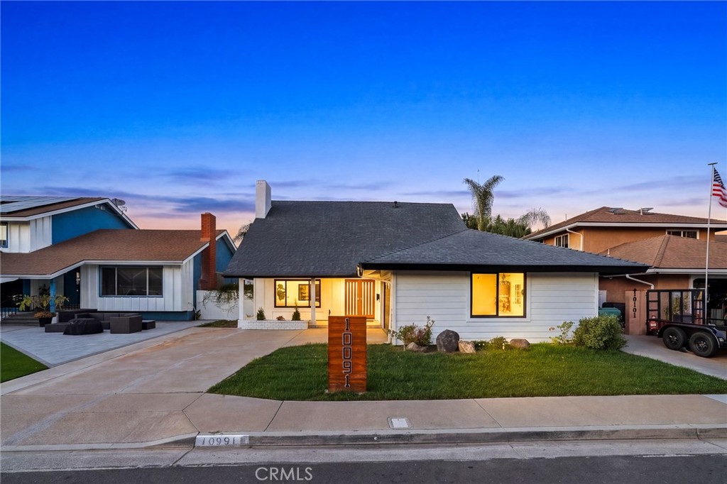 10091 Edye Drive, Huntington Beach CA 92646 - photo 58