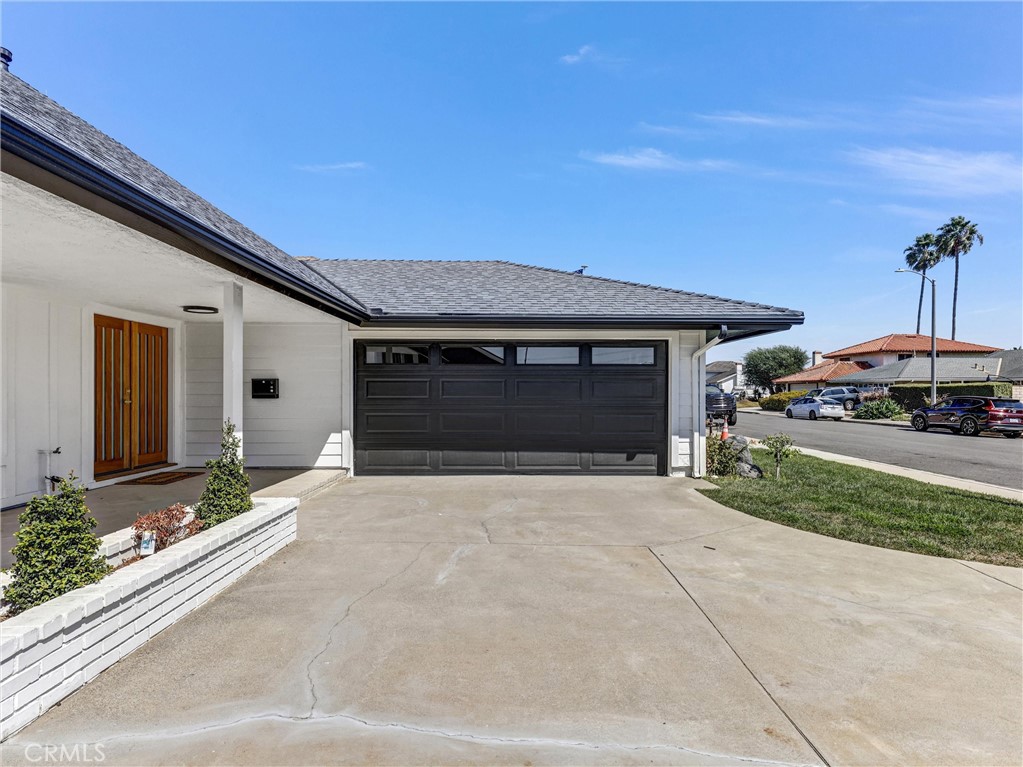 10091 Edye Drive, Huntington Beach CA 92646 - photo 9