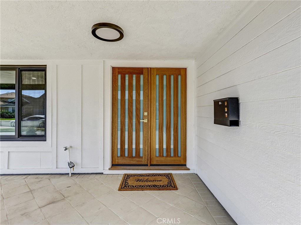 10091 Edye Drive, Huntington Beach CA 92646 - photo 11