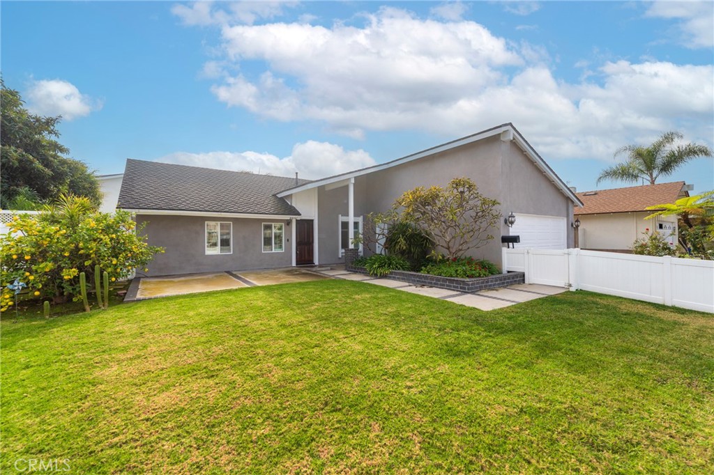 10092 Dana Drive, Huntington Beach CA 92646 - photo 1