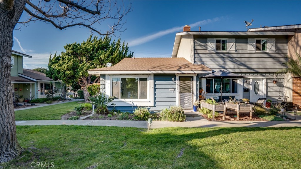 10122 Hull Drive, Huntington Beach CA 92646 - photo 1