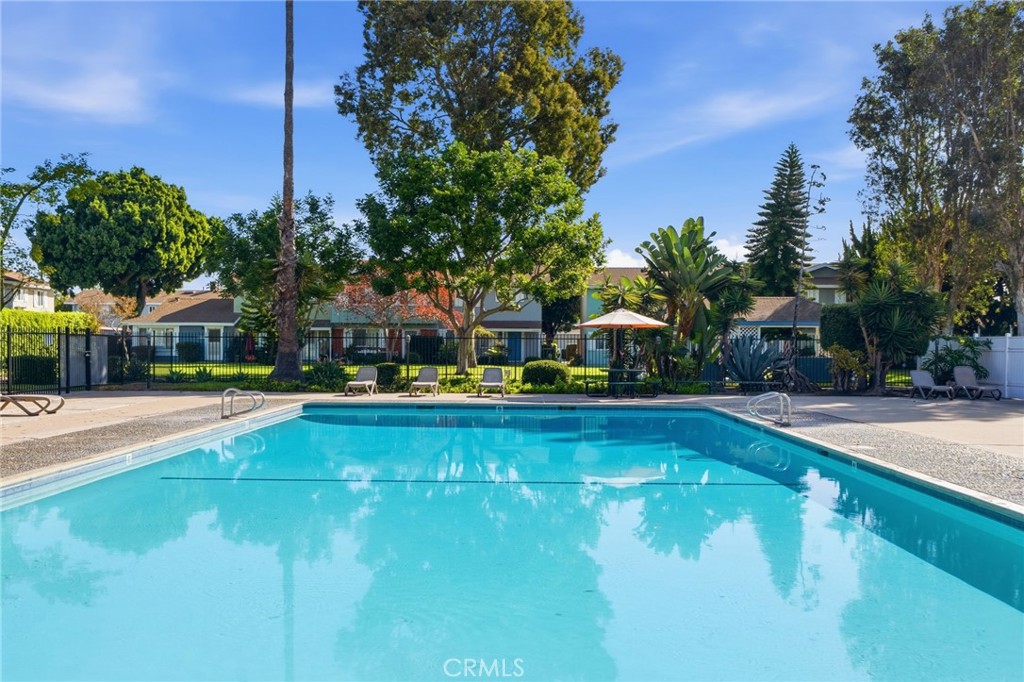 10132 Hull Drive, Huntington Beach CA 92646 - photo 23