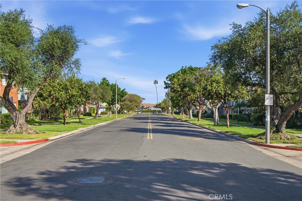 10132 Hull Drive, Huntington Beach CA 92646 - photo 26